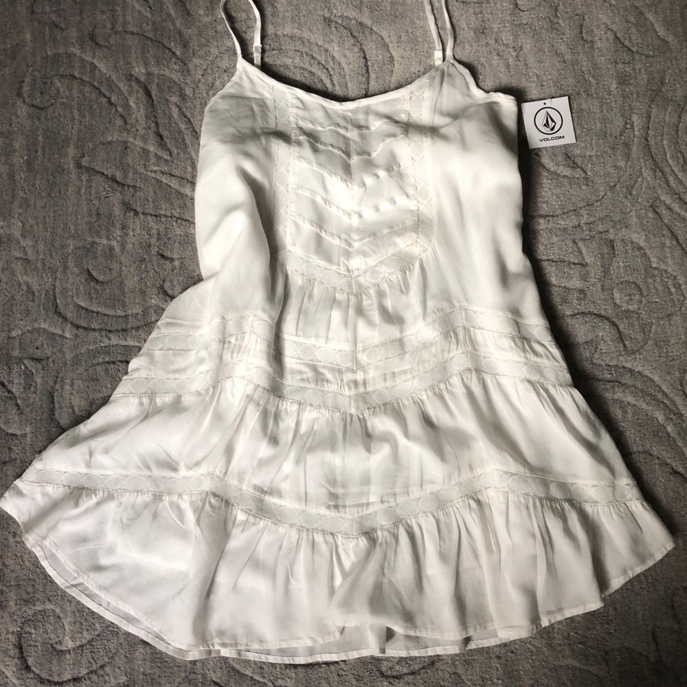 Volcom Pintuck sundress - Picture 4 of 7